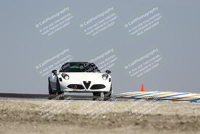media/May-25-2025-Lotus Club Golden Gate (Sun) [[681474f0a2]]/Novice Group/Turn 2/